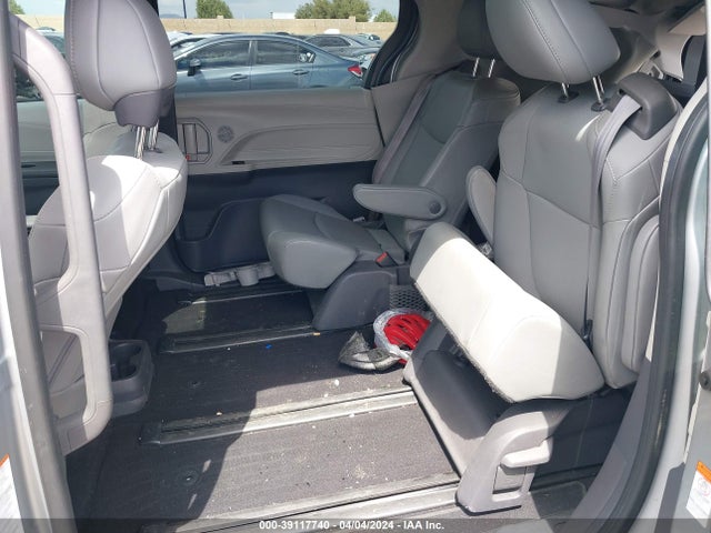Toyota SIENNA XLE 2021 5TDYSKFC8MS040033 Image 8
