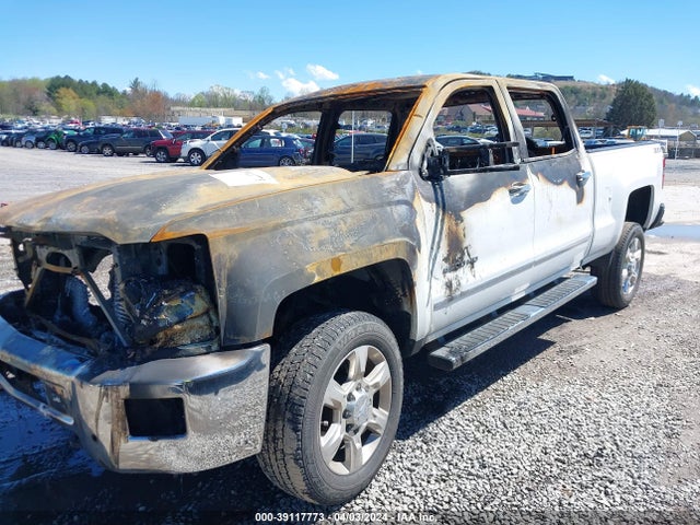 Chevrolet Silverado 2500hd Ltz 2015 1GC1KWE81FF100355 Image 2