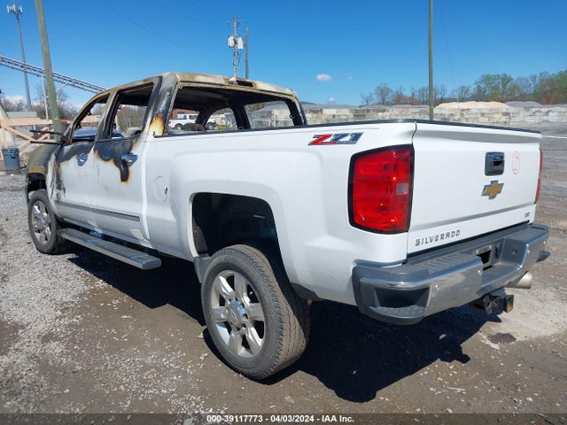 Chevrolet Silverado 2500hd Ltz 2015 1GC1KWE81FF100355 Image 3