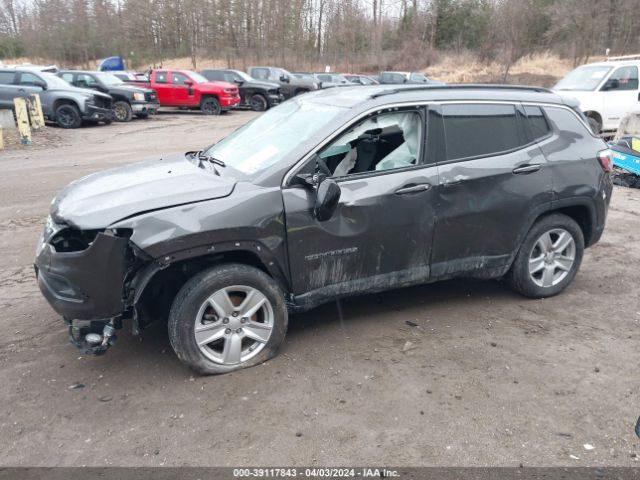 3C4NJDBB9NT200037 Jeep Compass Latitude 4x4