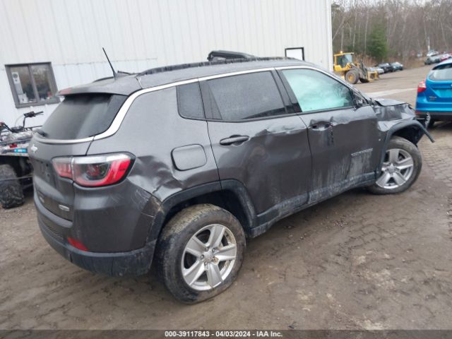 3C4NJDBB9NT200037 Jeep Compass Latitude 4x4