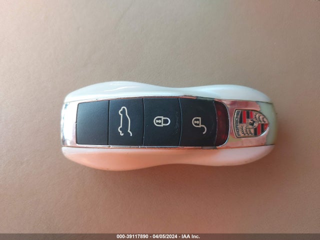 2011 PORSCHE CAYENNE WP1AB2A26BLA42022 Photo 10