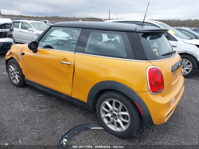 2015 MINI HARDTOP WMWXP7C54F2A58961 Photo 2