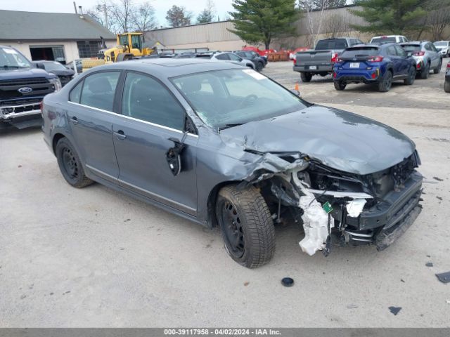 Auction sale of the 2017 Volkswagen Jetta 1.8t Sel/1.8t Sel Premium, vin: 3VWL17AJ3HM395534, lot number: 39117958