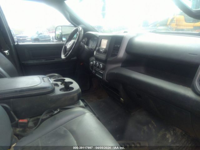 3C6UR5HJXMG533662 RAM 2500 Tradesman  4x4 8' Box