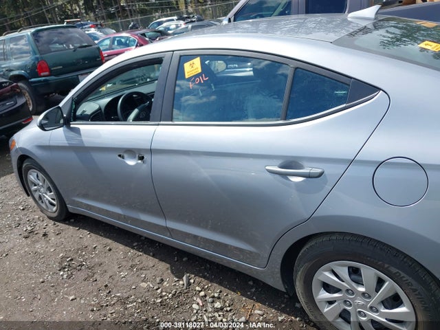 Hyundai ELANTRA SE 2017 5NPD74LF5HH180269 Image 13