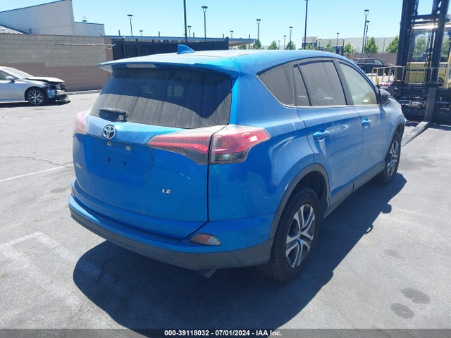 Toyota RAV4 LE 2018 JTMZFREV5JJ183373 Image 4
