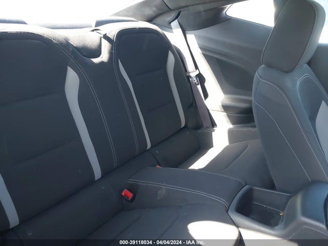 Chevrolet Camaro 1lt 2017 1G1FB1RX7H0170743 Image 8