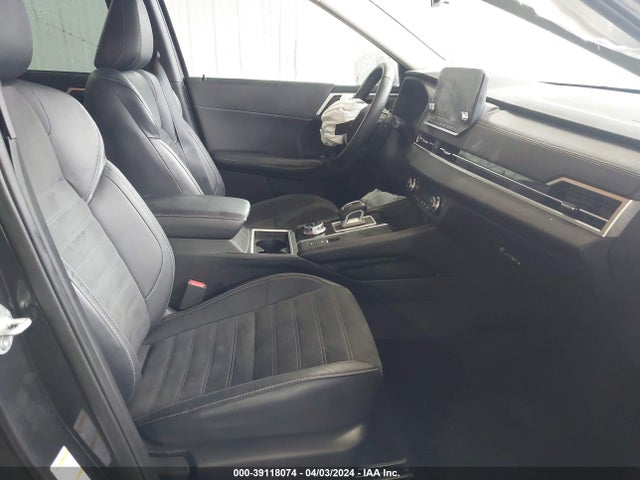 JA4J3UA83NZ083959 Mitsubishi Outlander Black Edition 2wd/se 2.5 2wd/se Launch Edition 2wd