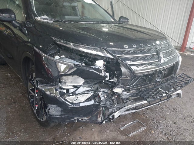 JA4J3UA83NZ083959 Mitsubishi Outlander Black Edition 2wd/se 2.5 2wd/se Launch Edition 2wd