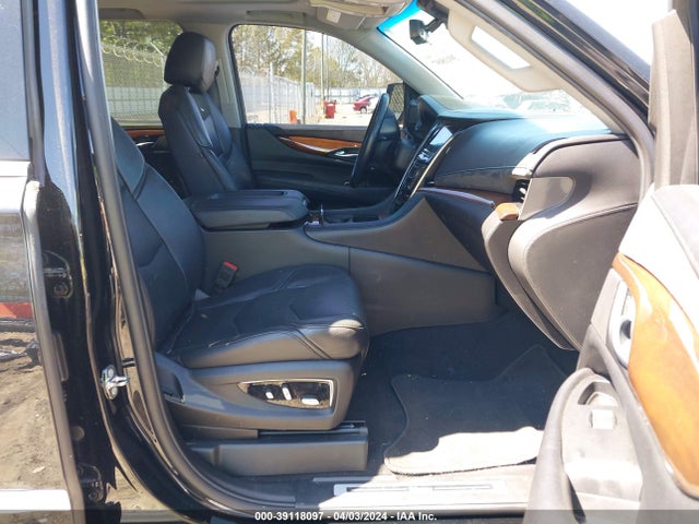 1GYS4BKJ3JR334027 Cadillac Escalade Luxury