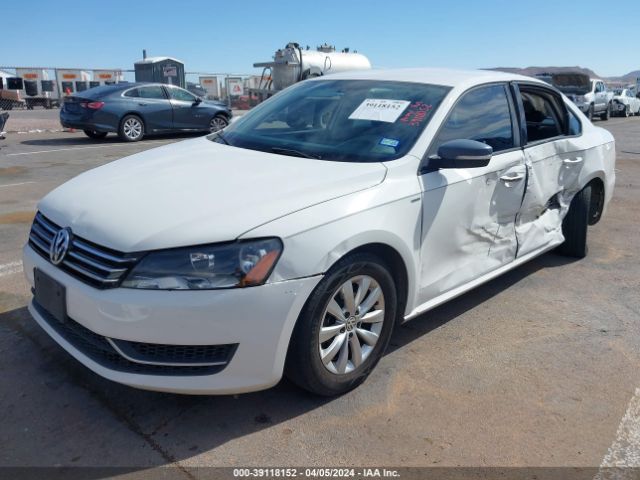 1VWAT7A35FC012551 Volkswagen Passat 1.8t Wolfsburg Edition