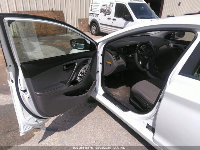 Hyundai ELANTRA SE 2015 5NPDH4AE8FH584820 Image 13