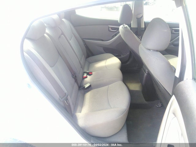 Hyundai ELANTRA SE 2015 5NPDH4AE8FH584820 Image 8
