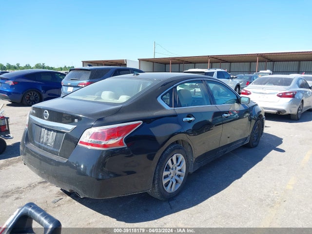 Nissan Altima 2.5 S 2015 1N4AL3AP7FN334536 Image 4