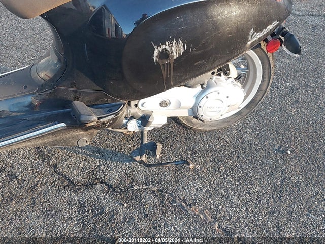 2020 Vespa Primavera50 4vie მანქანა იყიდება აუქციონზე, vin: ZAPCAV6B8L5100076, აუქციონის ნომერი: 39118202