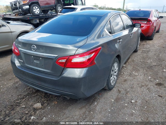 Nissan Altima 2.5 S 2017 1N4AL3APXHC202823 Image 4