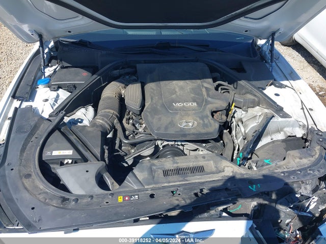 Hyundai Genesis 3.8 2016 KMHGN4JE0GU111633 Image 10