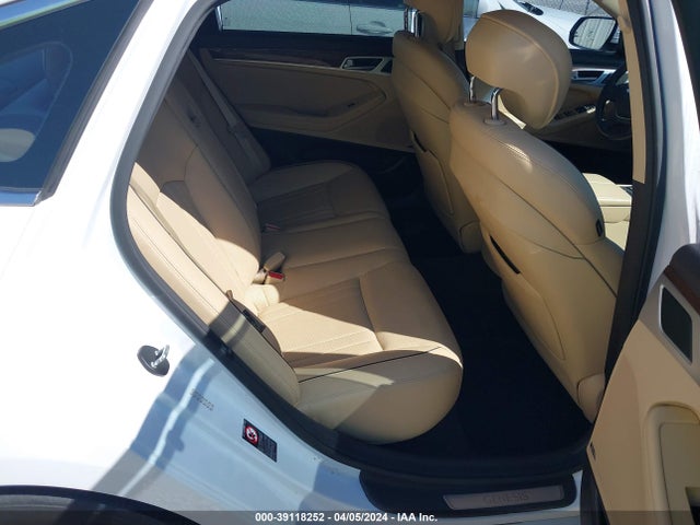 Hyundai Genesis 3.8 2016 KMHGN4JE0GU111633 Image 8