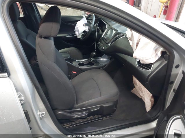 Chevrolet MALIBU LT 2018 1G1ZD5STXJF229955 Image 5