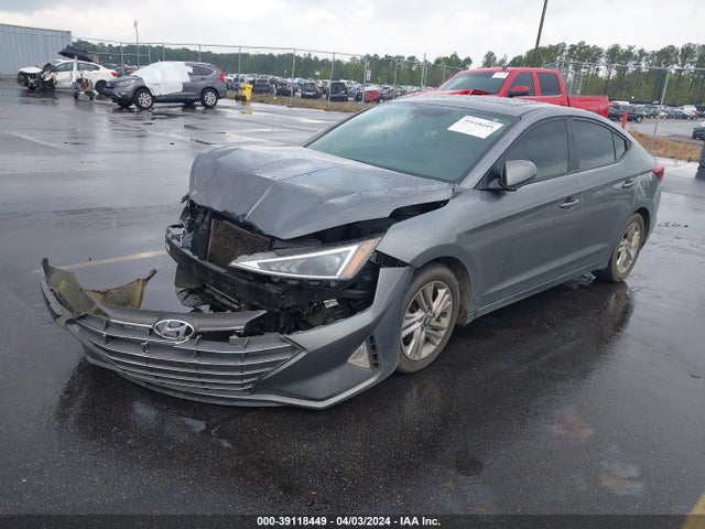 Hyundai Elantra Value Edition 2019 5NPD84LF7KH426713 Image 2