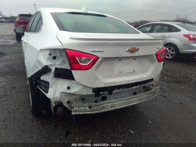 1G1BD5SM0J7100529 Chevrolet Cruze Lt Manual