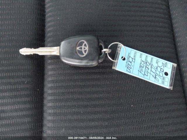 JTMZFREV9HJ131433 Toyota RAV4 LE