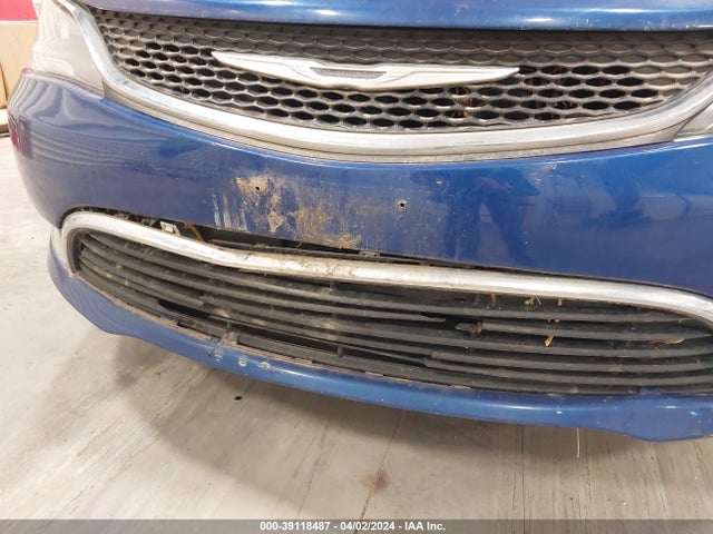 Chrysler 200 Limited 2015 1C3CCCABXFN709573 Image 12