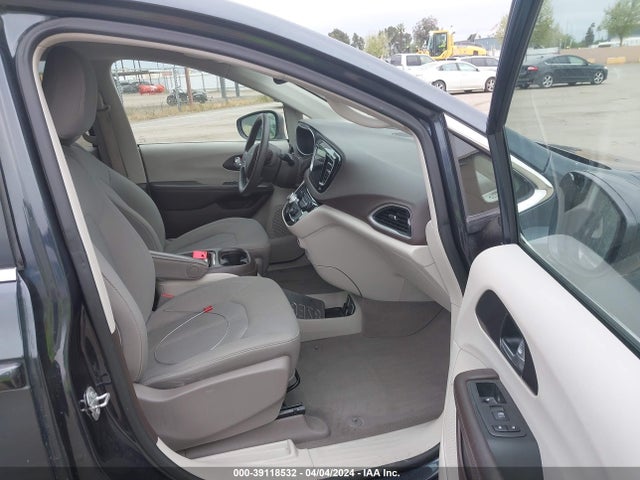 Chrysler Pacifica Touring 2020 2C4RC1FG1LR185324 Image 5