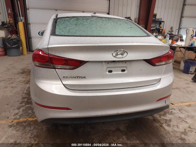 Hyundai Elantra Value Edition 2018 5NPD84LF2JH386264 Image 16