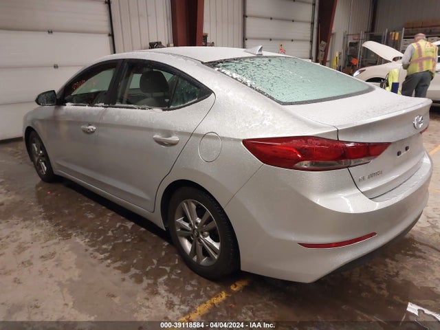 Hyundai Elantra Value Edition 2018 5NPD84LF2JH386264 Image 3