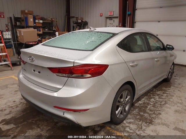 Hyundai Elantra Value Edition 2018 5NPD84LF2JH386264 Image 4