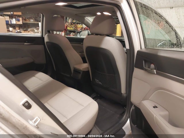Hyundai Elantra Value Edition 2018 5NPD84LF2JH386264 Image 8