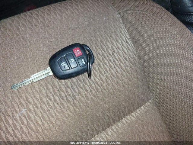 Toyota COROLLA LE 2014 5YFBURHE3EP052611 Image 11