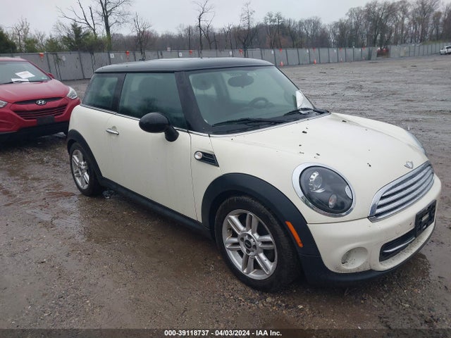2011 MINI COOPER WMWSU3C58BT097971 Photo 0