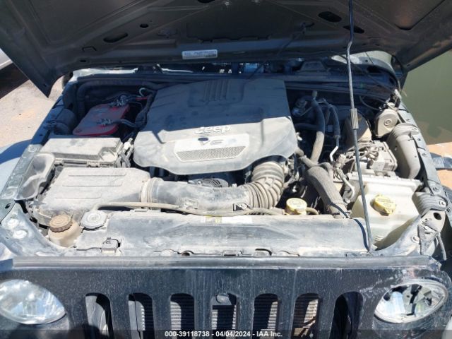 1C4BJWDG2FL658362 Jeep Wrangler Unlimited Sport