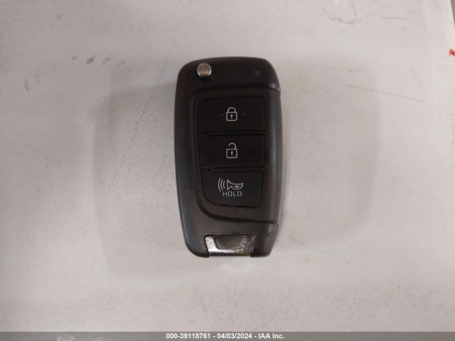5NMS1DAJ6PH498509 Hyundai Santa Fe Se