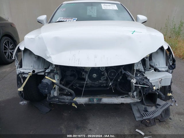Lexus IS 200T 2016 JTHBA1D29G5026132 Image 6