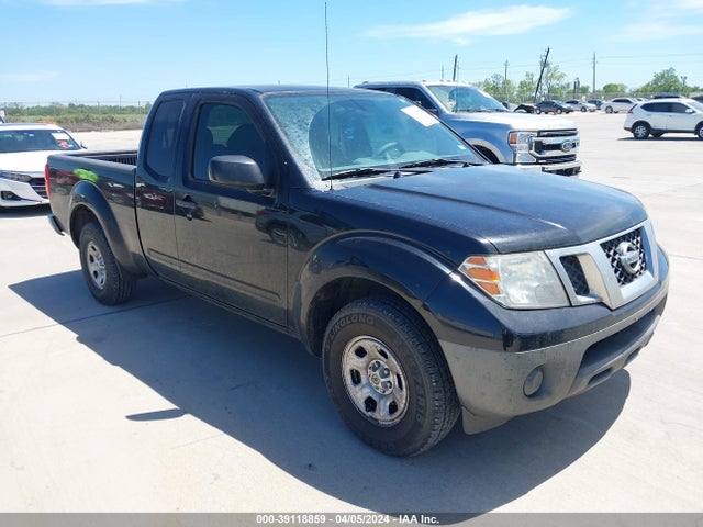 2016 1N6BD0CT3GN744737 main image