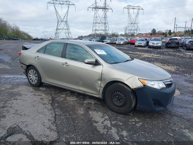 Toyota CAMRY LE 2014 4T4BF1FK0ER355886 Image 1