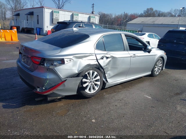 Toyota CAMRY LE 2019 4T1B11HK3KU785915 Image 4
