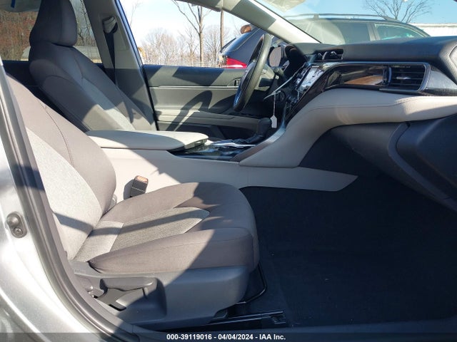 Toyota CAMRY LE 2019 4T1B11HK3KU785915 Image 5