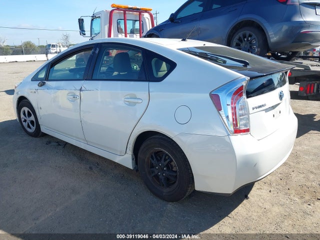 Toyota Prius Two 2015 JTDKN3DUXF0459716 Image 3