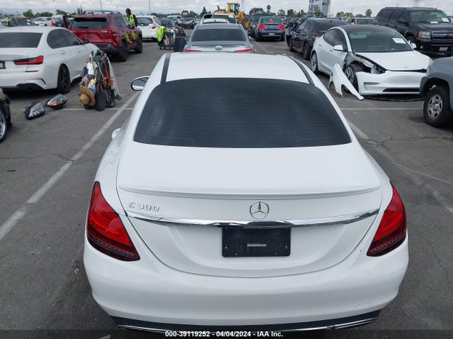 Mercedes-Benz C 300 2019 55SWF8DB8KU295080 Image 17