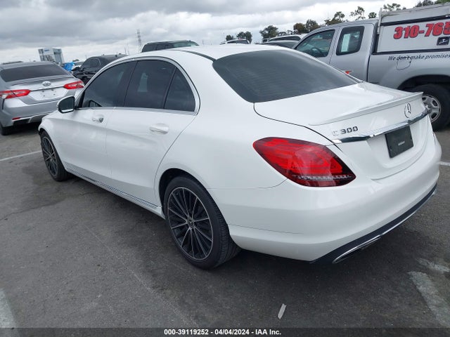 Mercedes-Benz C 300 2019 55SWF8DB8KU295080 Image 3