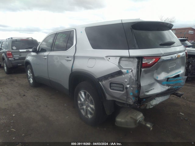 Chevrolet Traverse Ls 2019 1GNERFKW5KJ223669 Image 3