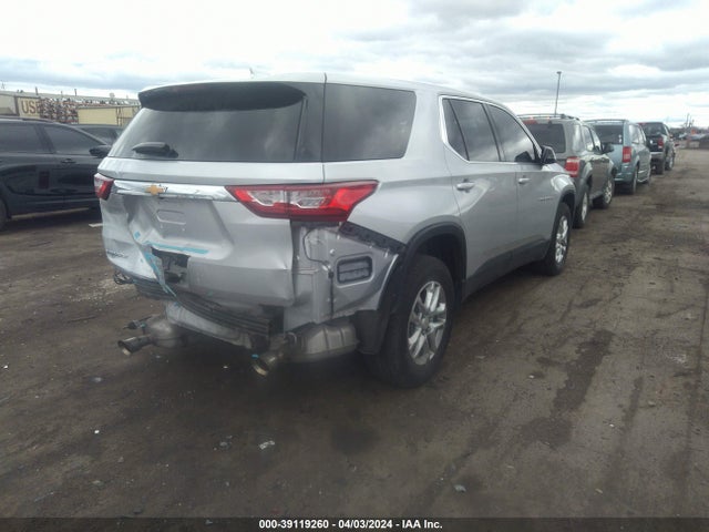 Chevrolet Traverse Ls 2019 1GNERFKW5KJ223669 Image 4