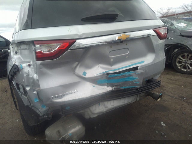 Chevrolet Traverse Ls 2019 1GNERFKW5KJ223669 Image 6