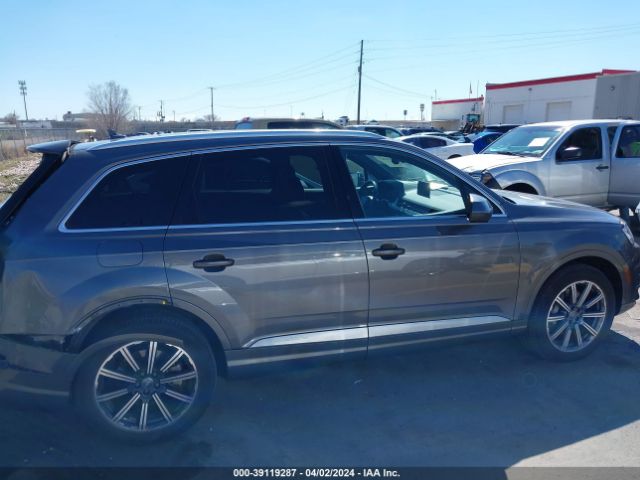 WA1LHAF70KD044022 Audi Q7 45 Premium