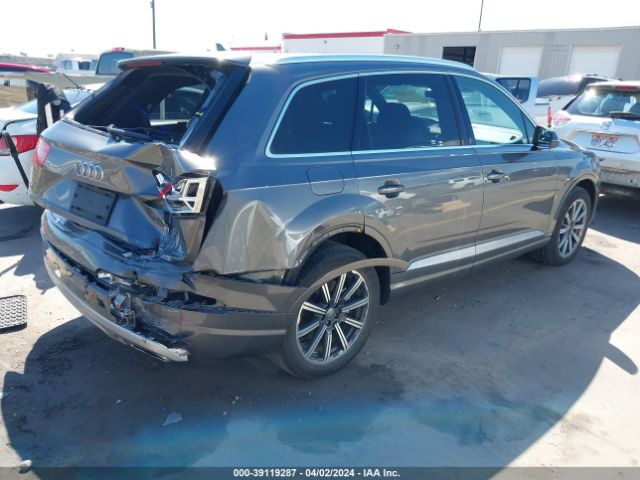 WA1LHAF70KD044022 Audi Q7 45 Premium
